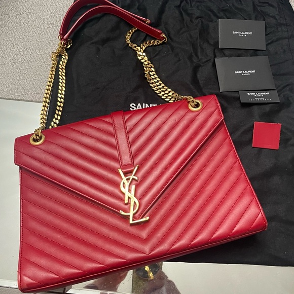 Saint Laurent

ENVELOPE LEATHER CROSSBODY BAG - Picture 4 of 16